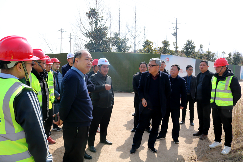 金寨縣委常委、常務副縣長汪洪濤一行到史河（金寨段）防洪提升工程-7#防汛大橋項目調研