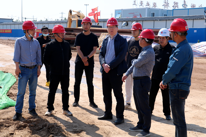 金寨縣委常委、常務副縣長汪洪濤一行到史河（金寨段）防洪提升工程-7#防汛大橋項目調(diào)研指導工作